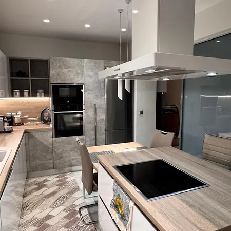 Nereydes Luxury Lejlighed