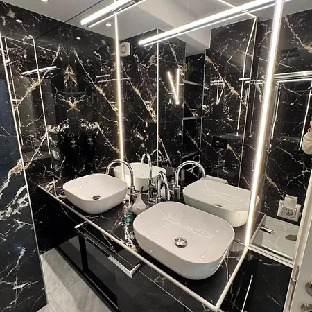 Nereydes Luxury Apartamento *